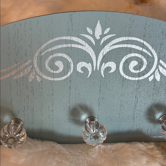 Elegant rustic looking Blue Wall Hook Rack!! - Picture 4 of 5